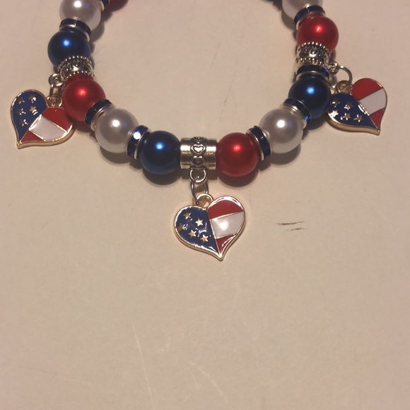 🟢 Patriotic 4th Of July Heart Charms Bracelet - Picture 14 of 16